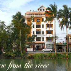 Aurora Riverside Hotel