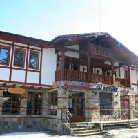 Merryan  Hotel