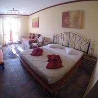 Loggas Guest House