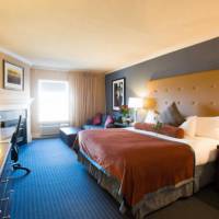 Queens Landing Inn
