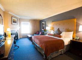 Queens Landing Inn