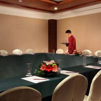 Days Hotel & Suites