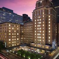 Courtyard By Marriott Houston Downtown