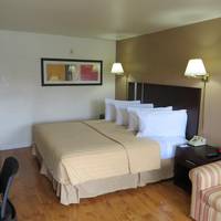 Travelodge Ambassador Strip Inn