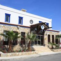 Club Paloma Apartments