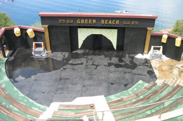 Green Beach Resort амфитеатр.jpg