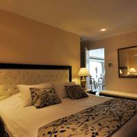 Monaco Suites De Boracay