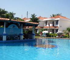 Бассейн отеля Heritage Village Club