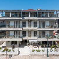 Ouzas Luxury Hotel 