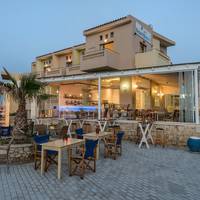 Esperia Beach Apts