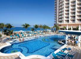 Riu Palace Paradise Island