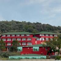 White Inn Hotel 