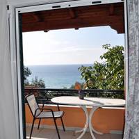 Papadatos Studios & Apartments APT