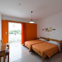 Laura Hotel