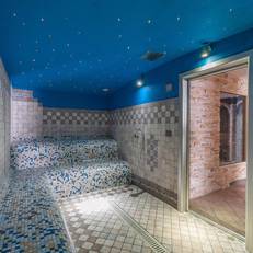 AlpHoliday Dolomiti Wellness & Fun Hotel