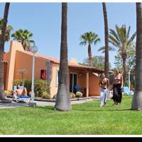 Los Almendros Bungalows Resort