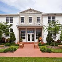 Tradewinds Apartment Hotel