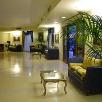 HMC Hotel Royals Gate