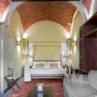 Borgo San Luigi Hotel