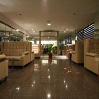 St. Ellis Hotel