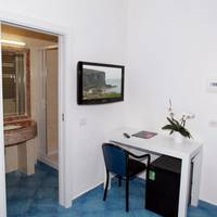 Mary Hotel