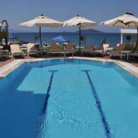 Veltur Small Beach Hotel