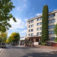 Qualys Hotel Rueil La Defense (ex Quality La Chaumiere)