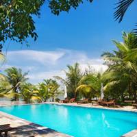 Le Domaine De Tam Hai Resort