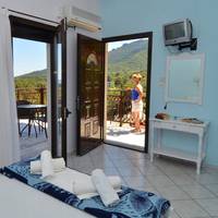 Agorastos Hotel & Taverna