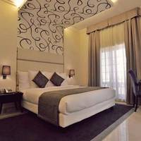 Warwick Il Palazzo Hotel & Suites