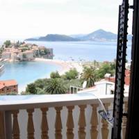 La Med Rooms en-suite
