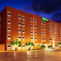 City Junior Cancun