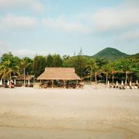 Diamond Bay Condotel