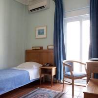 Pella Hotel