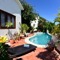 Casa Paloma Blanca