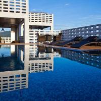 Golden Holiday Hotel