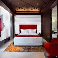 Mira Moon Hotel