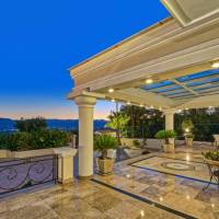 Frido Luxury Villa