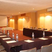 Los Patios Hotel