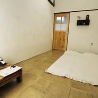 Sumorum Hotel