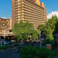 Ani Plaza