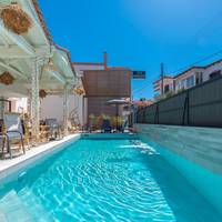 Adonis Hotel