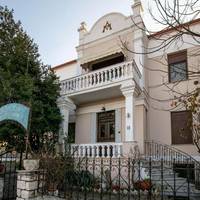 Acropolis Hotel