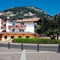 Nele Hotel