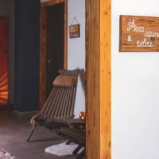Nele Hotel