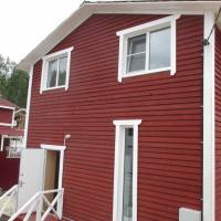Holiday Home Scandi Gold