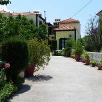 Elektra Apartments & Studios