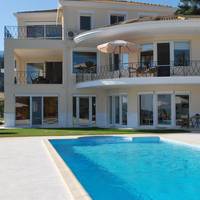 Le Soleil Apartments