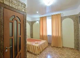 Hotel N1