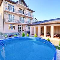 Lazurit Guesthouse